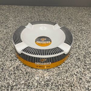 Vintage Cohiba (Replica) Cigar Ashtray Ceramic Luxury Tobacco 4 Rest Holder 2x8